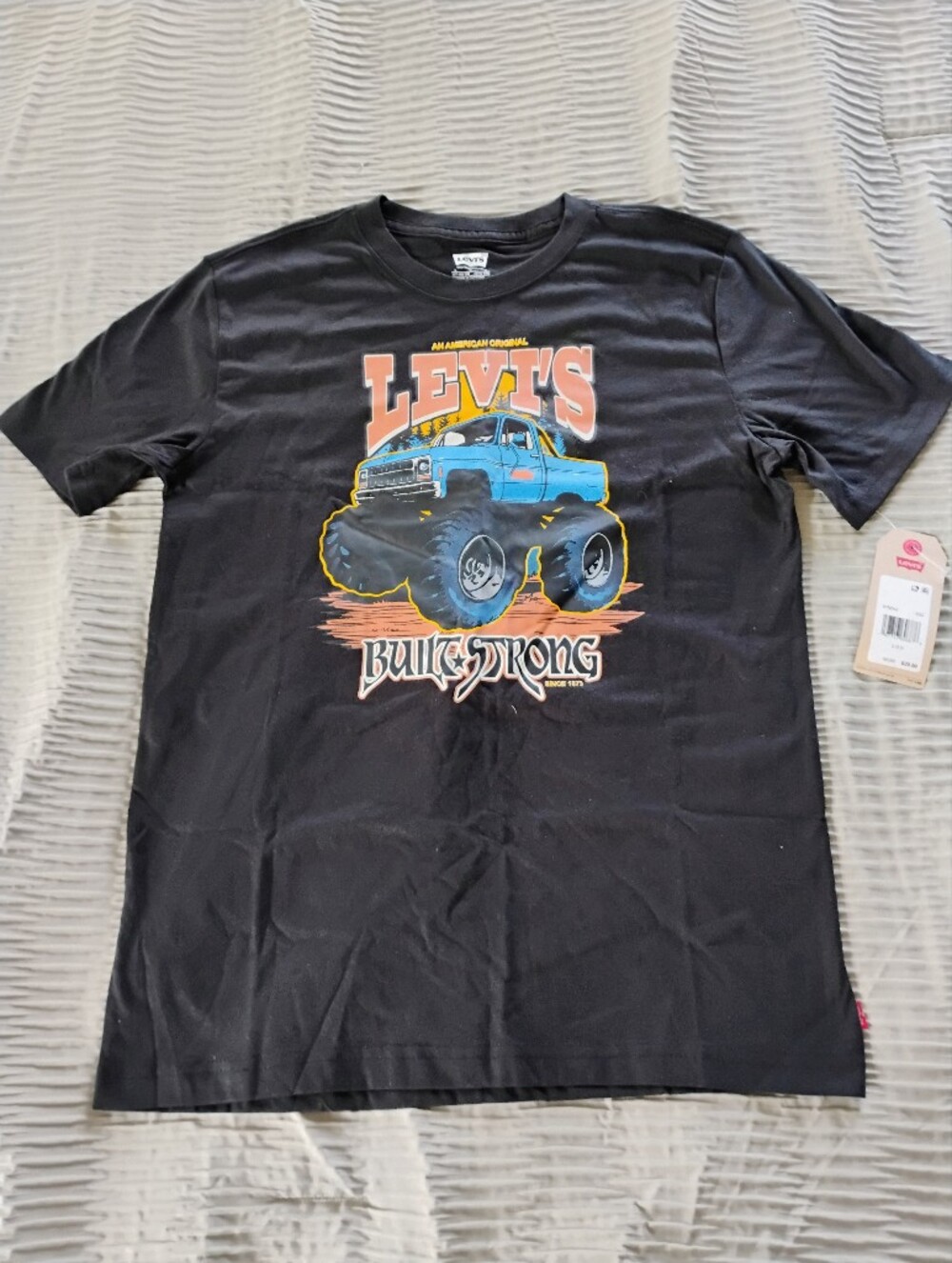 Levis T Shirt Monster Truck Graphic Tee Boys Large NWT